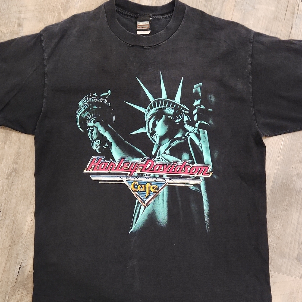 Harley-Davidson Black Tee with Statue of Liberty Design